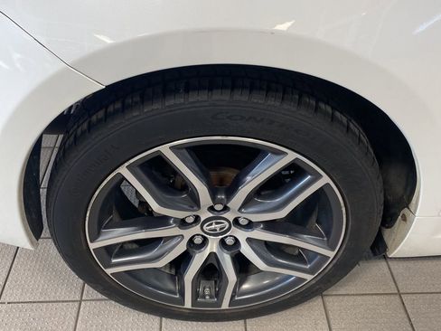Used 2015 Scion tC image 19