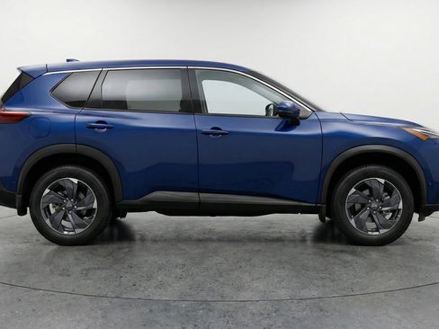 Used 2025 Nissan Rogue SV FWD image 11