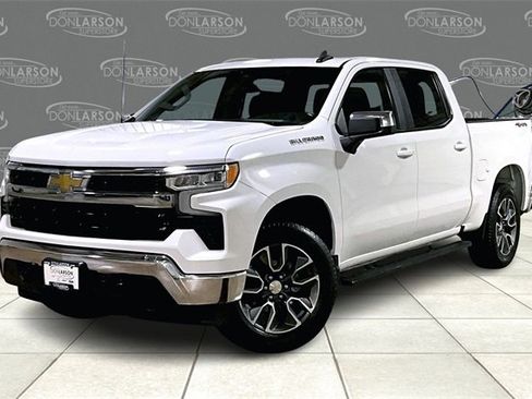 Certified 2022 Chevrolet Silverado 1500 LT image 3