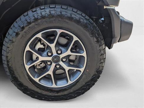 Used 2024 Jeep Wrangler Sport S image 9