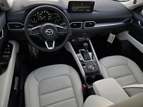 New 2025 MAZDA CX-5 AWD 2.5 S w/ Premium Plus Pkg image 15