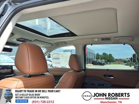 New 2026 Nissan Pathfinder Platinum FWD image 10