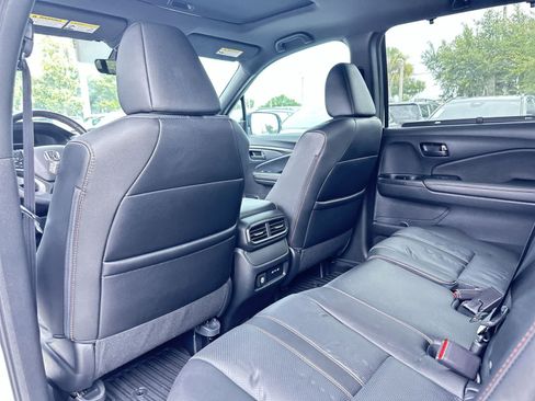 Used 2024 Honda Passport TrailSport image 24