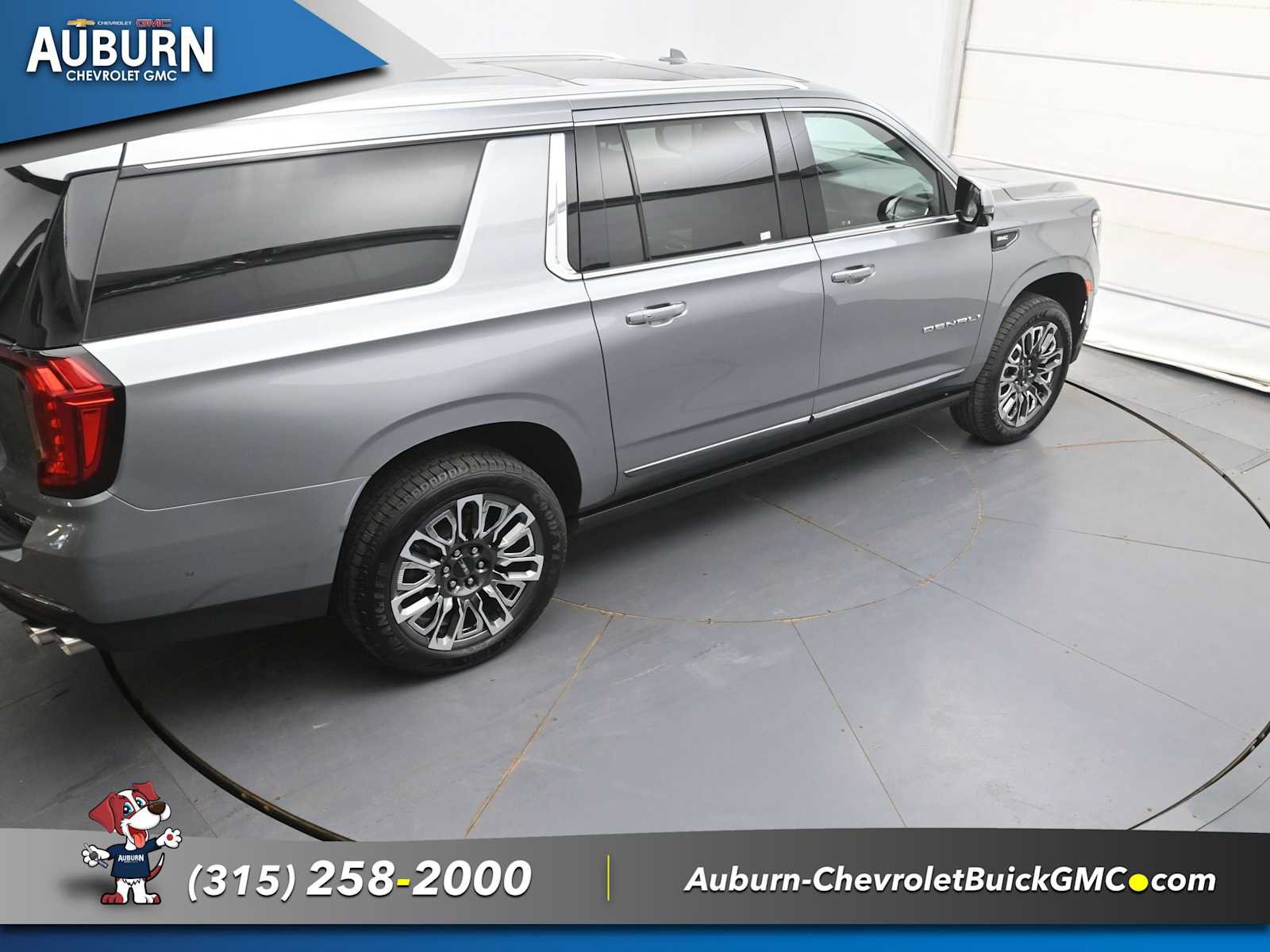 Used 2023 GMC Yukon XL Denali Ultimate AWD/4WD image 34