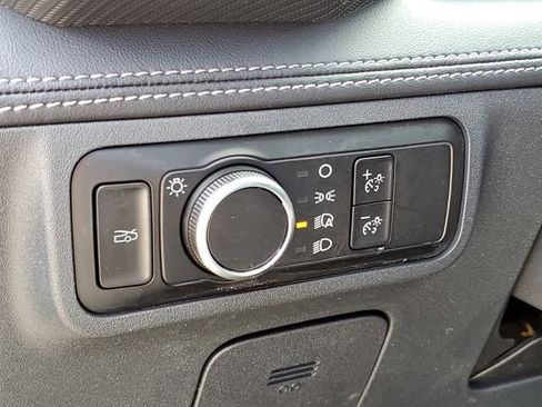 Used 2025 Ford Mustang Premium RWD image 10