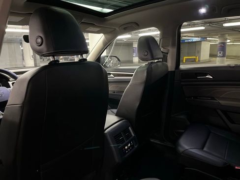 Used 2023 Volkswagen Atlas SE image 23