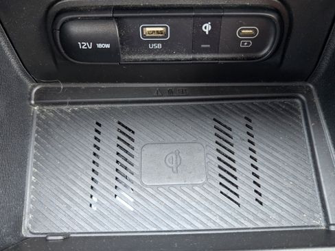 Used 2023 Kia Sportage SX image 22