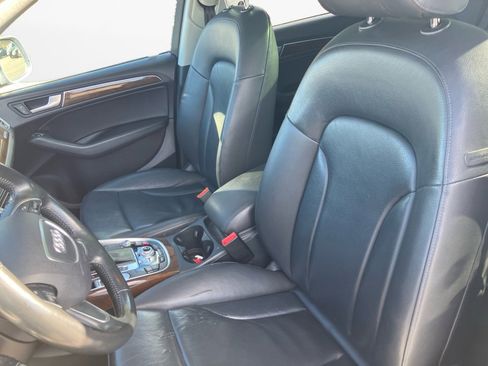 Used 2017 Audi Q5 2.0T Premium Plus w/ Technology Package image 14