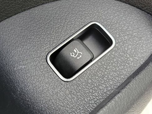 Used 2022 Mercedes-Benz GLE 350 4MATIC image 29