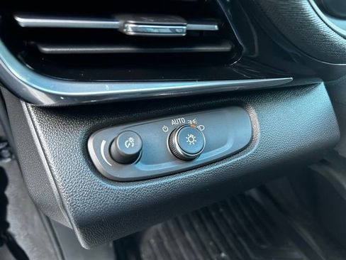 Used 2024 Buick Envista Sport Touring w/ Convenience I Package image 12