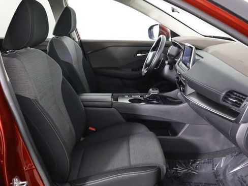 Used 2023 Nissan Rogue SV FWD image 18