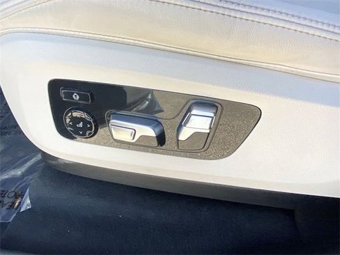 Used 2022 BMW X5 xDrive40i w/ Luxury Seating Package image 21