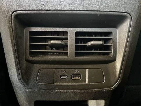 Used 2023 GMC Canyon AT4 image 25