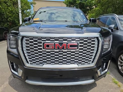 Used 2024 GMC Yukon Denali AWD/4WD image 5