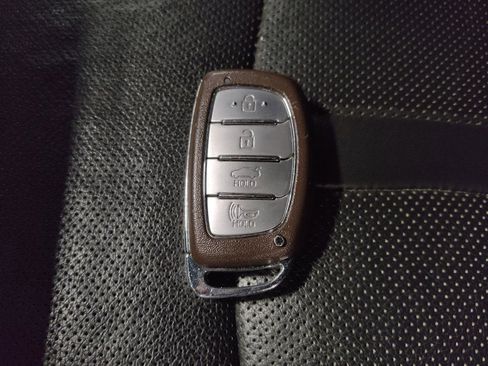 Used 2018 Hyundai Sonata Limited w/ Ultimate Package 07 image 32