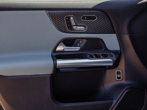 New 2026 Mercedes-Benz GLA 250 image 20