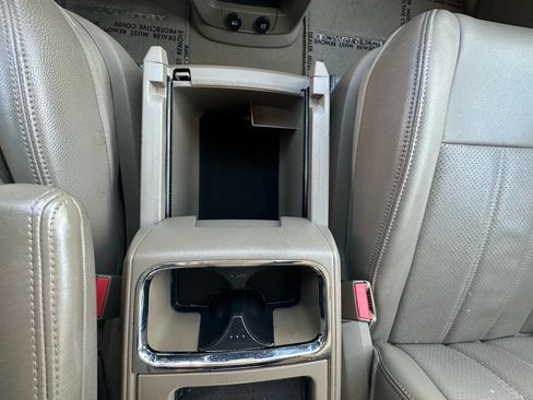 Used 2012 Chrysler Town & Country Touring w/ Entertainment Group #1 image 34