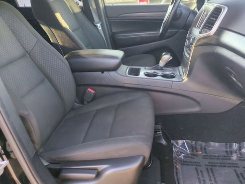 Certified 2021 Jeep Grand Cherokee Laredo w/ Security & Convenience Group image 21