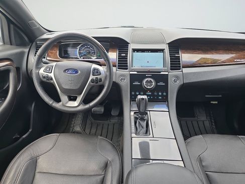 Used 2018 Ford Taurus Limited w/ Driver Assist Package AWD/4WD image 9