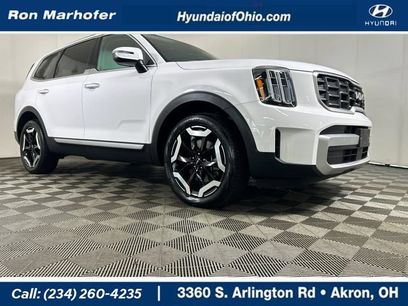 Used 2024 Kia Telluride S w/ S Sunroof Package