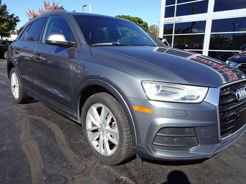 Used 2017 Audi Q3 2.0T Premium w/ Convenience Package image 2