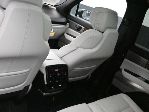 Used 2026 Cadillac Vistiq Luxury AWD/4WD image 15
