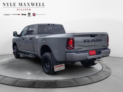 New 2026 RAM 3500 Big Horn AWD/4WD image 14