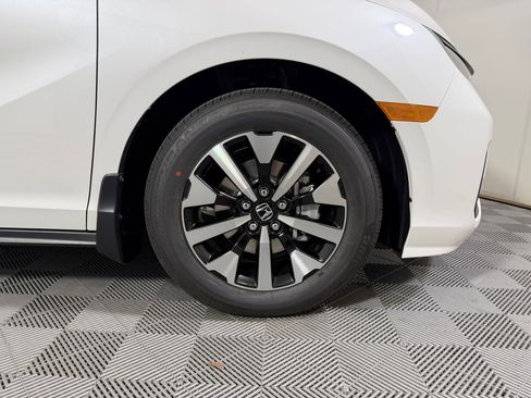 New 2026 Honda Odyssey EX-L image 9