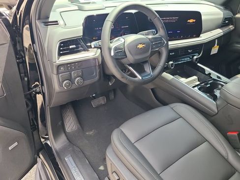 New 2026 Chevrolet Suburban LT w/ Comfort Package RWD image 21