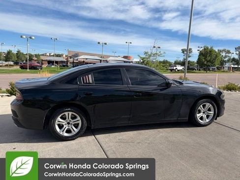 Used 2021 Dodge Charger SXT RWD image 8