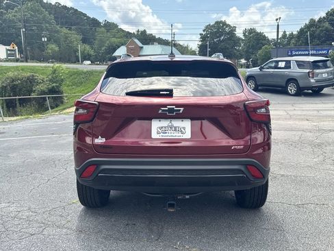 Used 2025 Chevrolet Trax RS w/ Driver Confidence Package FWD image 6