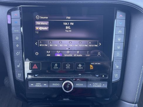 Used 2023 INFINITI QX55 Essential image 18