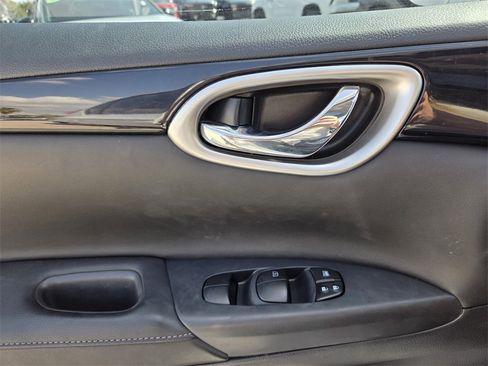 Used 2017 Nissan Sentra SL w/ SL Premium Technology Package image 23