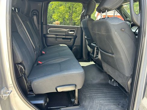 Used 2021 RAM 2500 Big Horn w/ Night Edition image 10