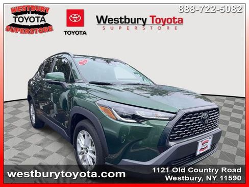 Certified 2023 Toyota Corolla Cross LE w/ Moonroof Package AWD/4WD image 1