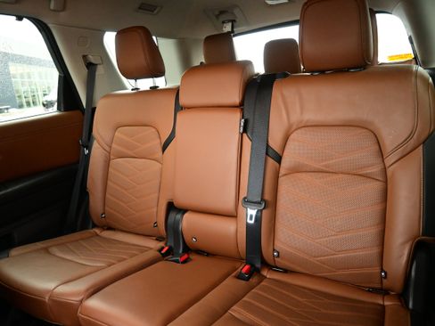 Certified 2023 Nissan Pathfinder Platinum w/ Cargo Package image 27