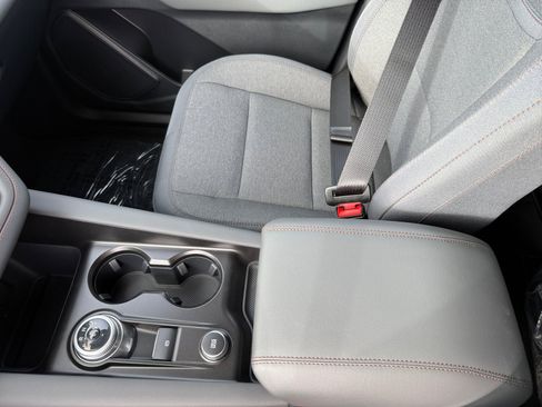 New 2026 Ford Explorer Active image 14