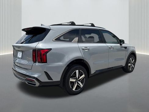 Used 2022 Kia Sorento EX FWD image 5