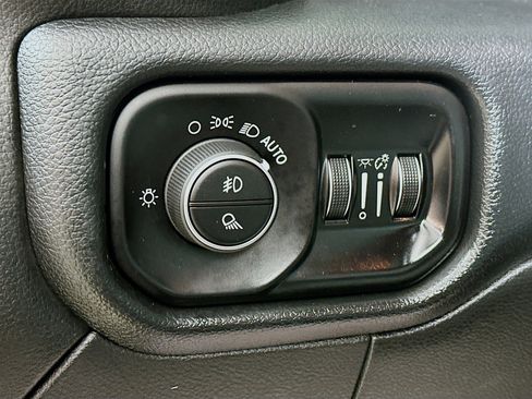 Used 2019 RAM 2500 Big Horn image 10