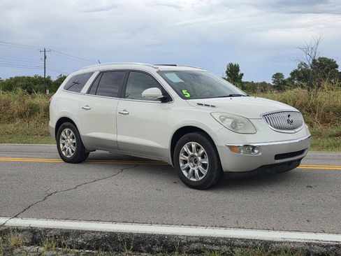 Used 2011 Buick Enclave CXL w/ Trailering Provision Package FWD image 1