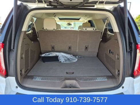 Used 2023 GMC Yukon XL Denali AWD/4WD image 36