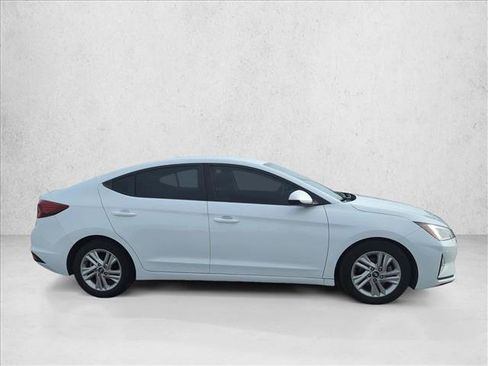 Used 2019 Hyundai Elantra SEL w/ Cargo Package FWD image 4