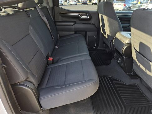 Used 2022 Chevrolet Silverado 1500 LT image 13