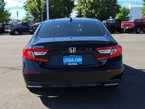 Used 2018 Honda Accord EX image 7