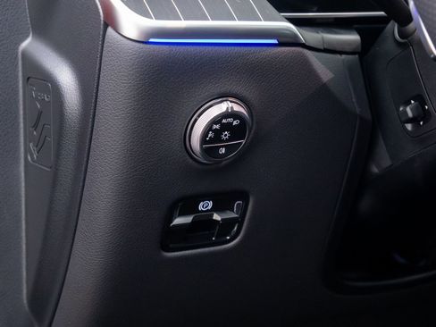 New 2026 Mercedes-Benz GLC 300 4MATIC image 23