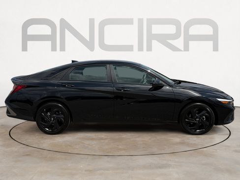 Used 2026 Hyundai Elantra Sport image 12