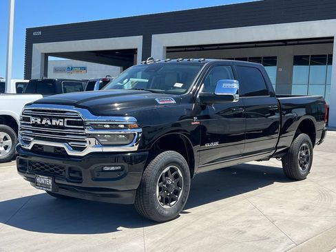 New 2025 RAM 2500 Laramie w/ Towing Technology Group AWD/4WD image 30
