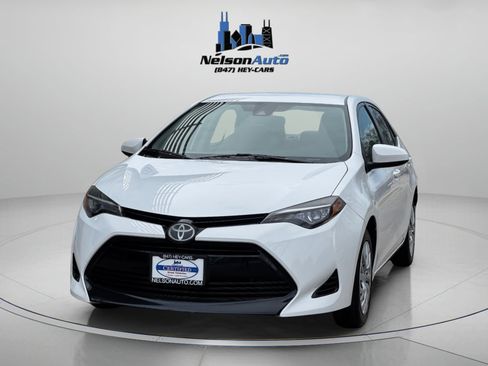 Used 2017 Toyota Corolla LE w/ Carpet Mat Package (TMS) FWD image 8