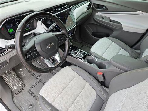 Used 2023 Chevrolet Bolt EUV Premier w/ Super Cruise Package FWD image 12