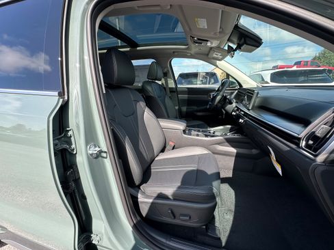 New 2026 Kia Sorento EX w/ EX Premium Package AWD/4WD image 23